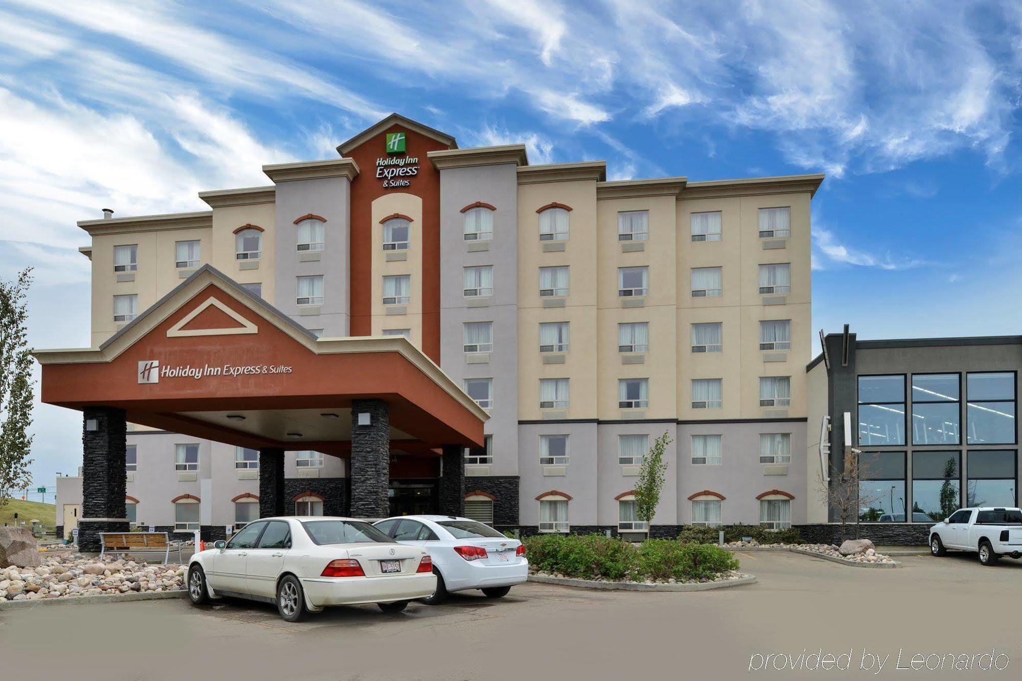 Holiday Inn Express Edmonton North By Ihg Exterior foto