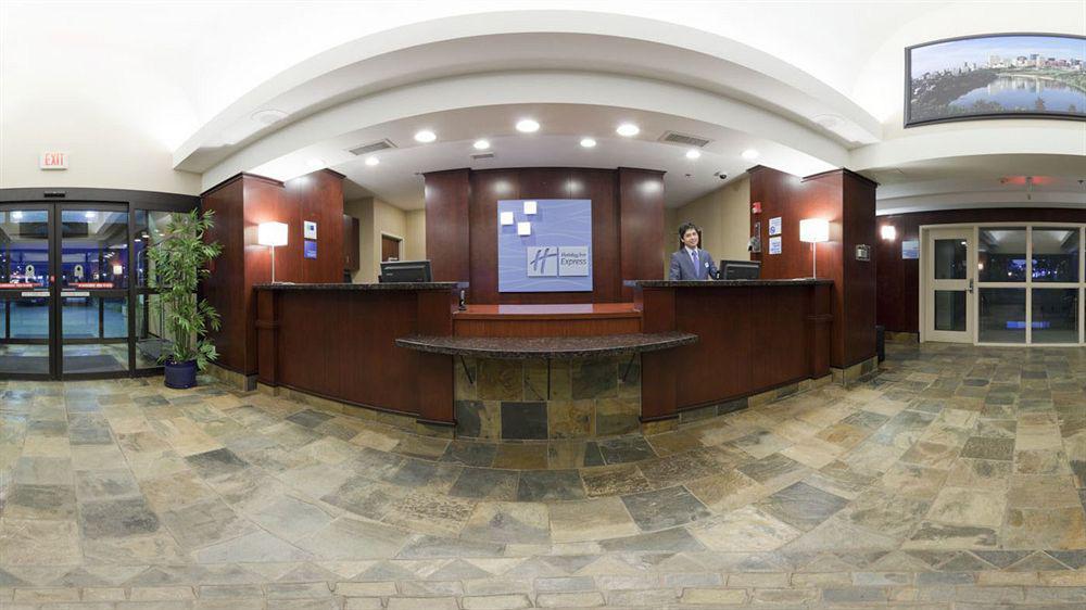 Holiday Inn Express Edmonton North By Ihg Exterior foto